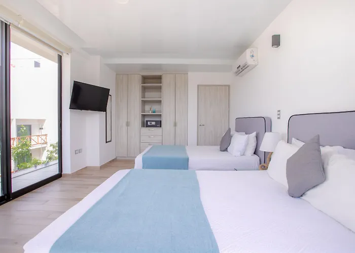 Macondo Quinta Avenida Residences 4*